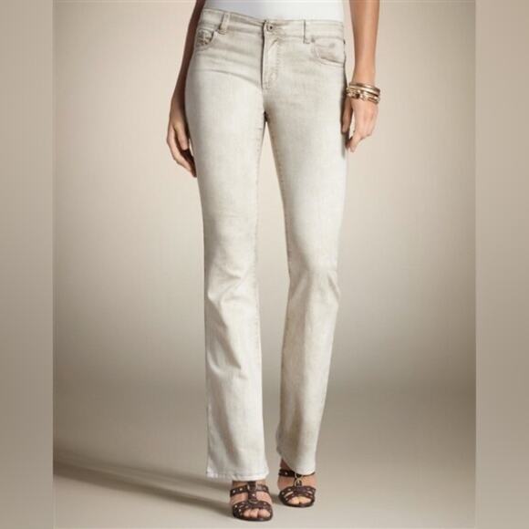 Chicos Platinum Denim Ultimate Fit Barely Flare Jeans Size 2.5 12 14 New - Picture 3 of 8